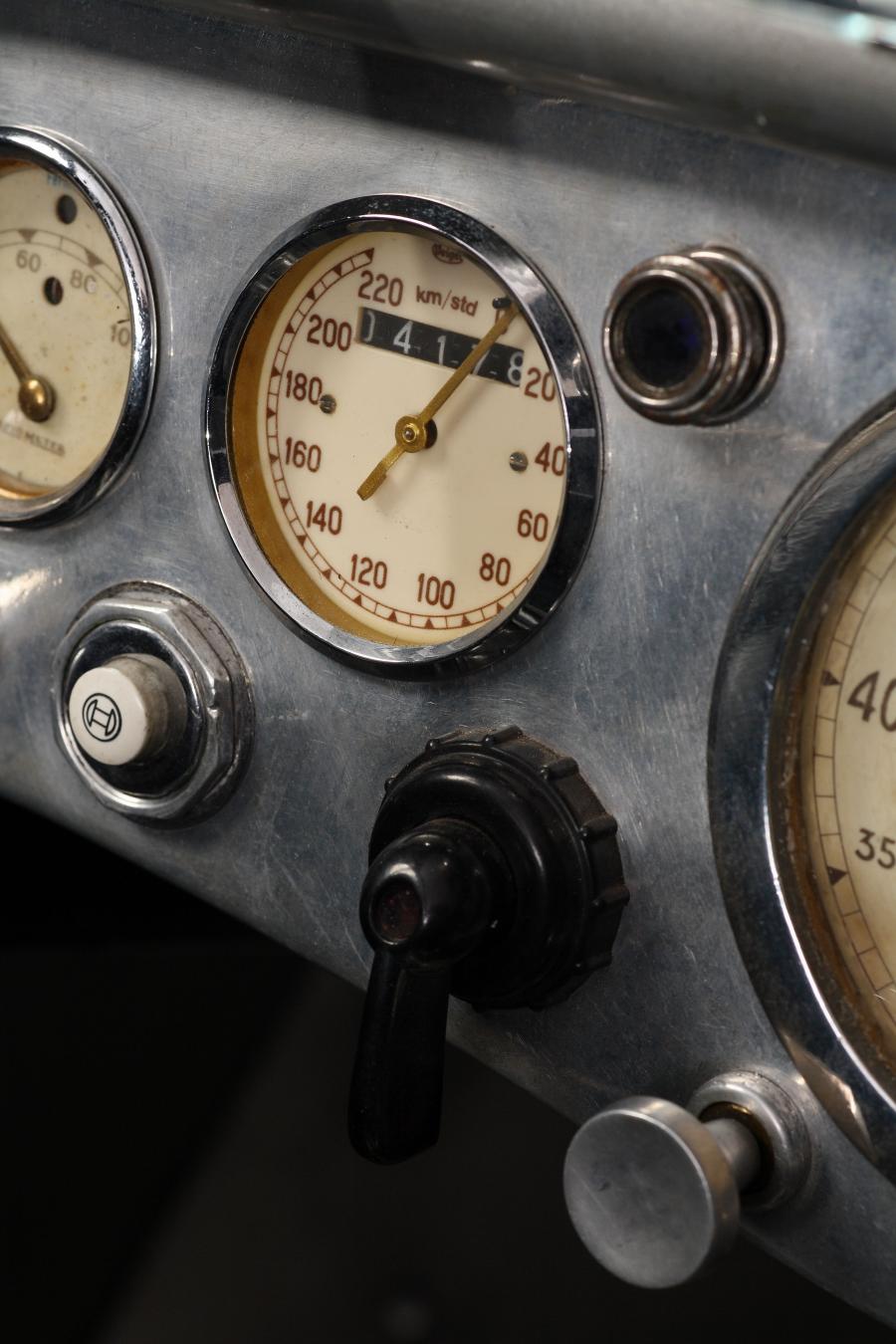 Панель приборов BMW 328 Bugelfalten Mille Miglia (85032) 1939 года  (фото 35 из 74)